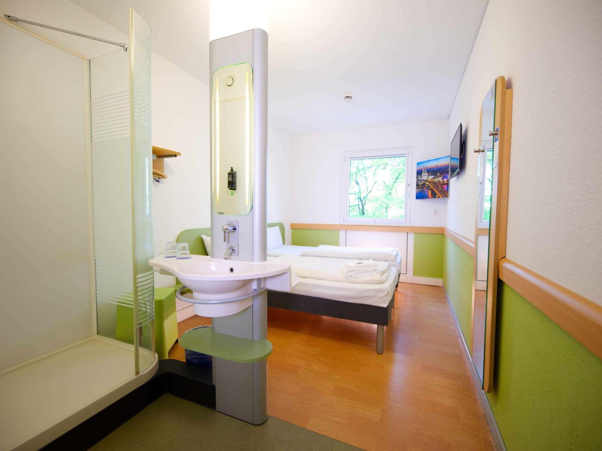 Ibis Budget Koeln Messe Екстер'єр фото