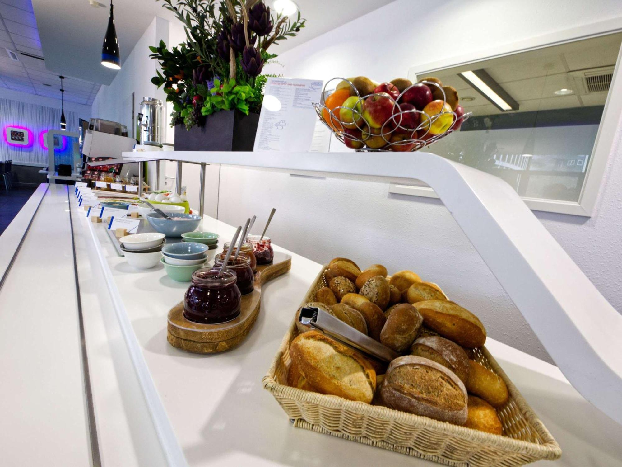 Ibis Budget Koeln Messe Екстер'єр фото