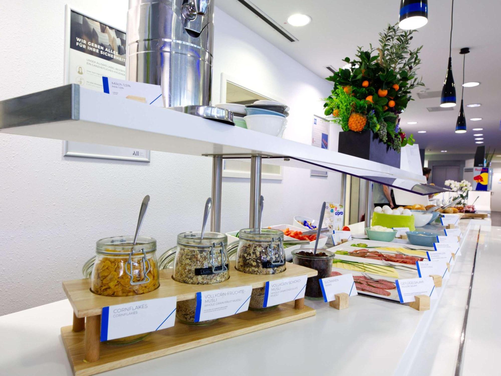 Ibis Budget Koeln Messe Екстер'єр фото