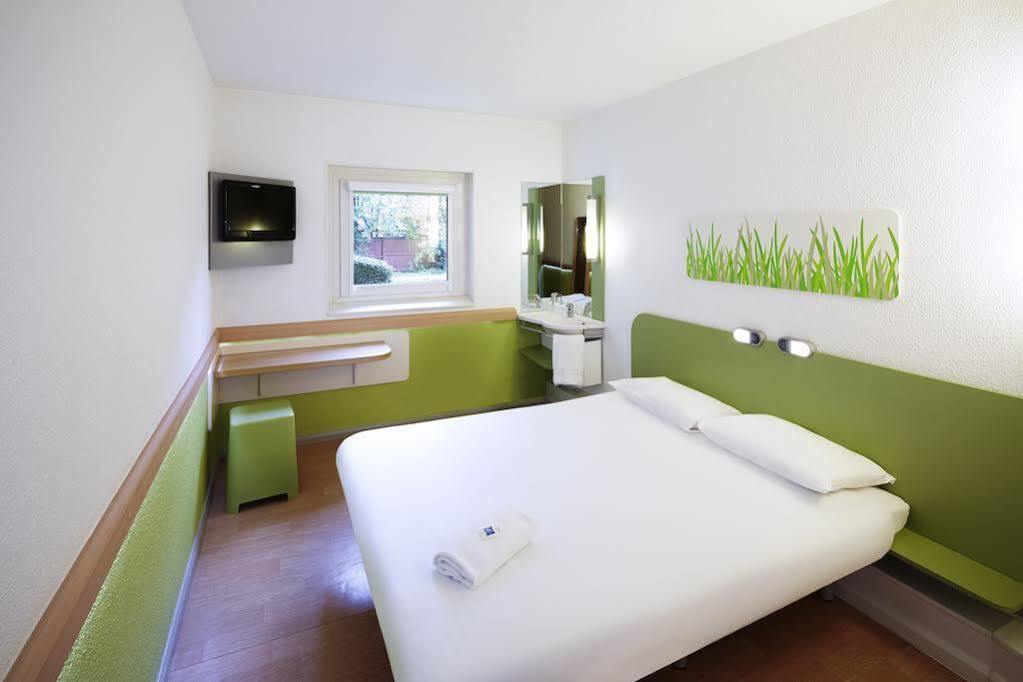 Ibis Budget Koeln Messe Екстер'єр фото